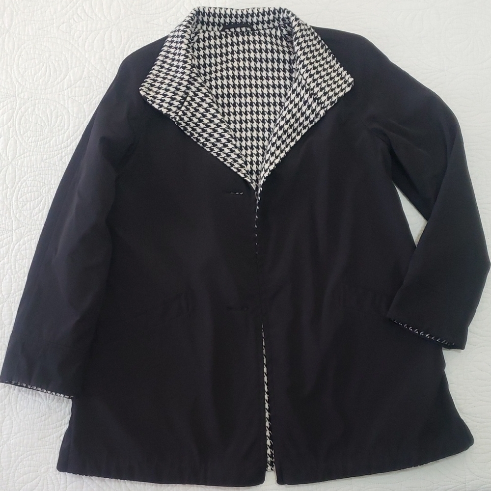 Women's Black Houndstooth Reversible Waterproof Coat Size S
